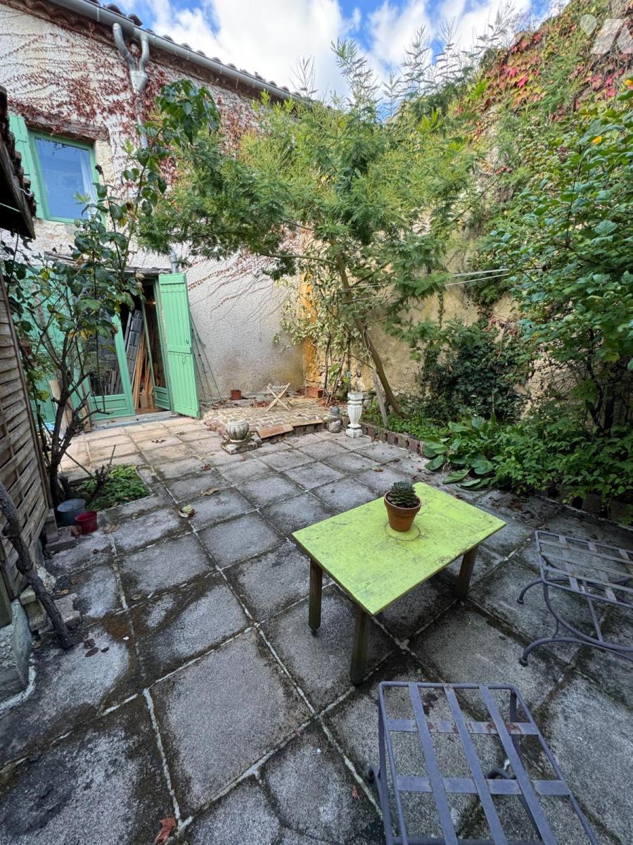 Maison 7 pièces 207 m² · à Xaintrailles · 207 m² · 150 000 €