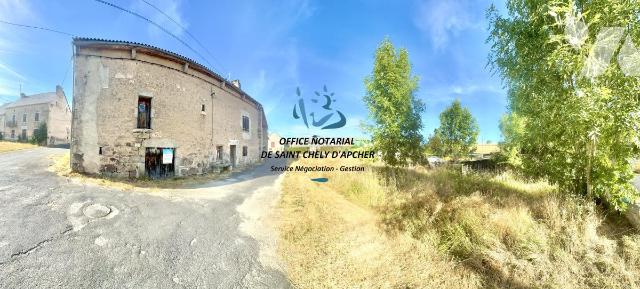 Maison 300 m² · à Saint-Chély-d'Apcher · 300 m² · 60 000 €