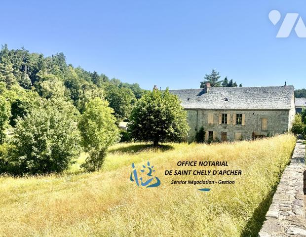 Maison 350 m² · à Fournels · 350 m² · 158 000 €