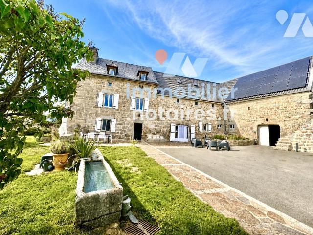 Maison 196 m² · à Arzenc-d'Apcher · 196 m² · 430 000 €