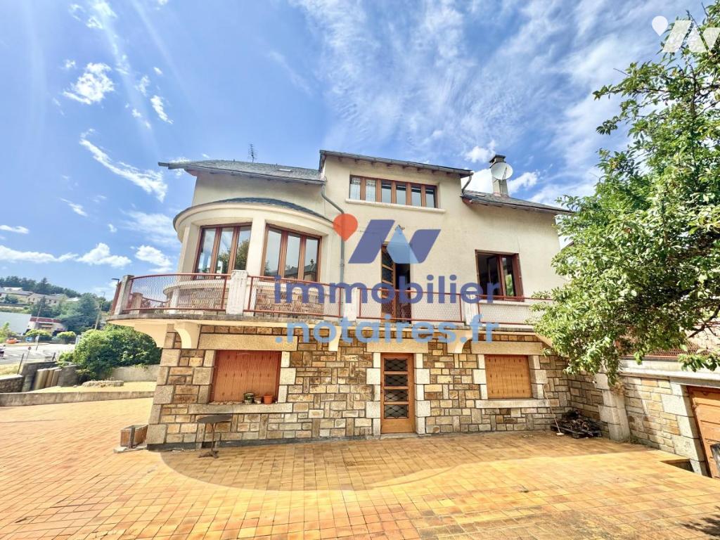 Maison 183 m² · à Saint-Chély-d'Apcher · 183 m² · 184 000 €