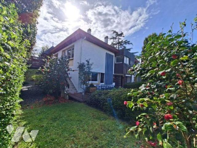 Maison 8 pièces 302 m² · à Angers · 302 m² · 850 000 €