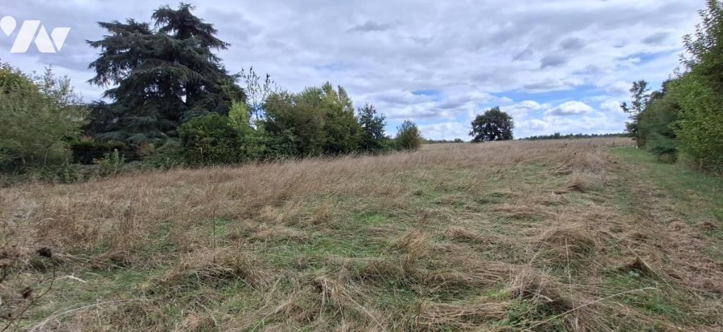 Terrain 602 m² · à Feneu · 602 m² · 84 000 €