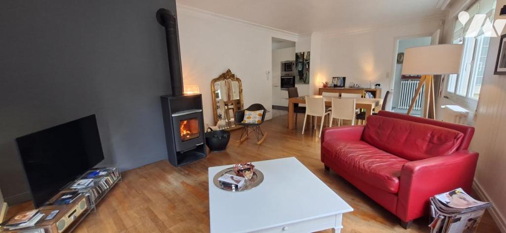Maison 5 pièces 128 m² · à Angers · 127,5 m² · 450 000 €