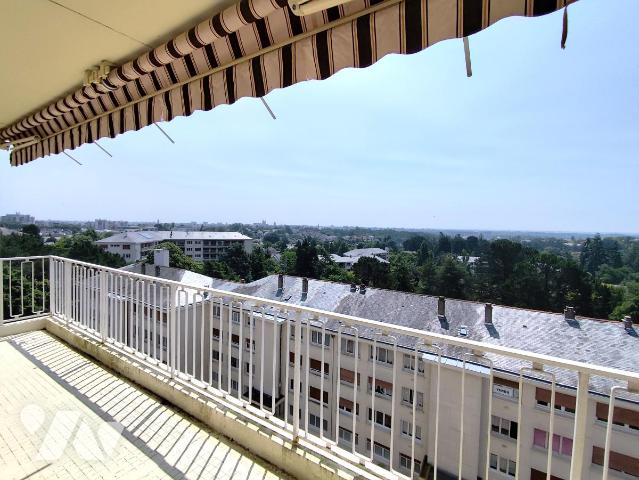 Appartement 5 pièces 111 m² · à Avrillé · 110,5 m² · 260 000 €
