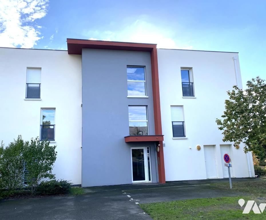 Appartement 3 pièces 67 m² · à Saint-Léger-de-Linières · 67,2 m² · 160 000 €