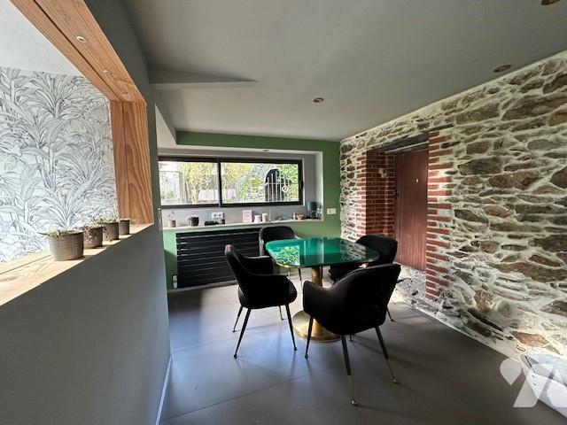 Maison 9 pièces 267 m² · à Savennières · 267 m² · 580 000 €