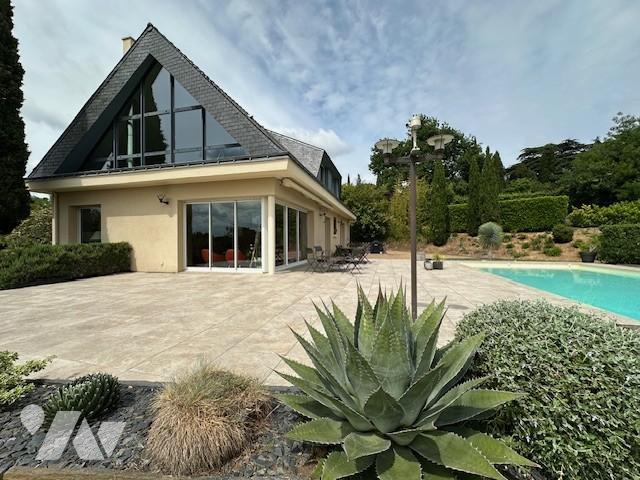 Maison 8 pièces 215 m² · à Bouchemaine · 214,9 m² · 1 150 000 €