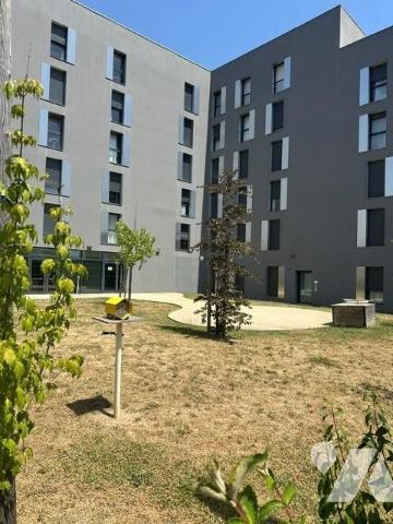Appartement 1 pièce 17 m² · à Angers · 16,8 m² · 57 500 €