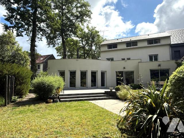 Maison 7 pièces 264 m² · à Avrillé · 264 m² · 850 000 €