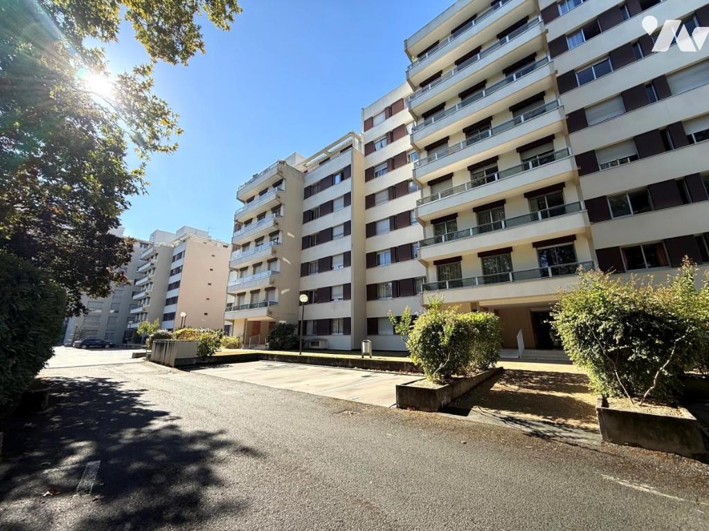 Appartement 5 pièces 108 m² · à Angers · 108,3 m² · 300 000 €