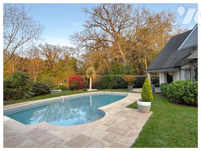 Maison 7 pièces 180 m² · à Avrillé · 180 m² · 840 000 €