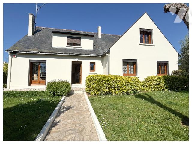 Maison 6 pièces 152 m² · à Montreuil-Juigné · 152 m² · 440 000 €