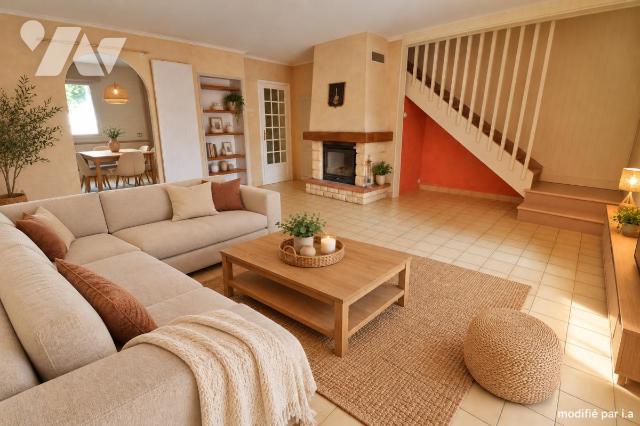 Maison 7 pièces 121 m² · à Cholet · 120,6 m² · 150 000 €