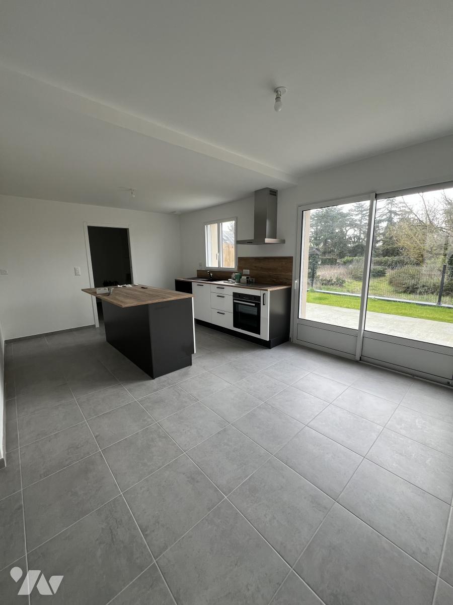 Maison 84 m² · à Saint-Germain-des-Prés · 84,4 m² · 995 €/mois