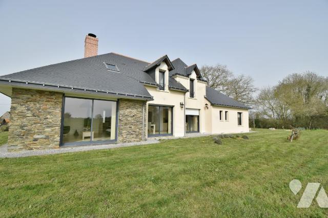 Maison 6 pièces 155 m² · à Val d'Erdre-Auxence · 155,3 m² · 350 000 €
