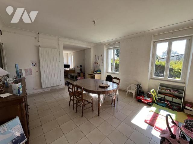 Maison 5 pièces 182 m² · à Val d'Erdre-Auxence · 182,3 m² · 220 000 €