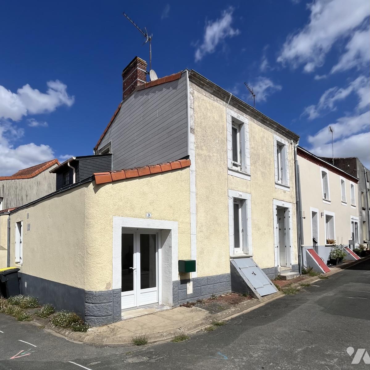 Maison 4 pièces 83 m² · à Mauges-sur-Loire · 83 m² · 111 000 €