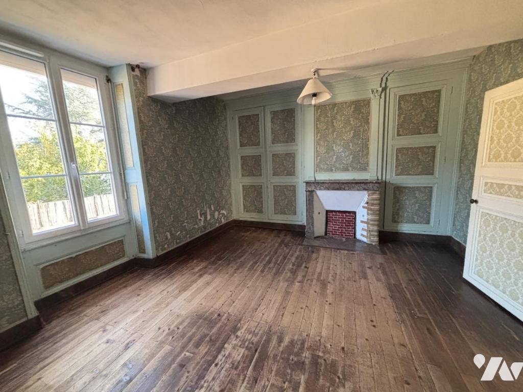 VENTE maison-BEAUFORT EN VALLEE (49)