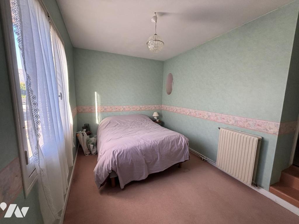 VENTE maison-BEAUFORT EN VALLEE (49)