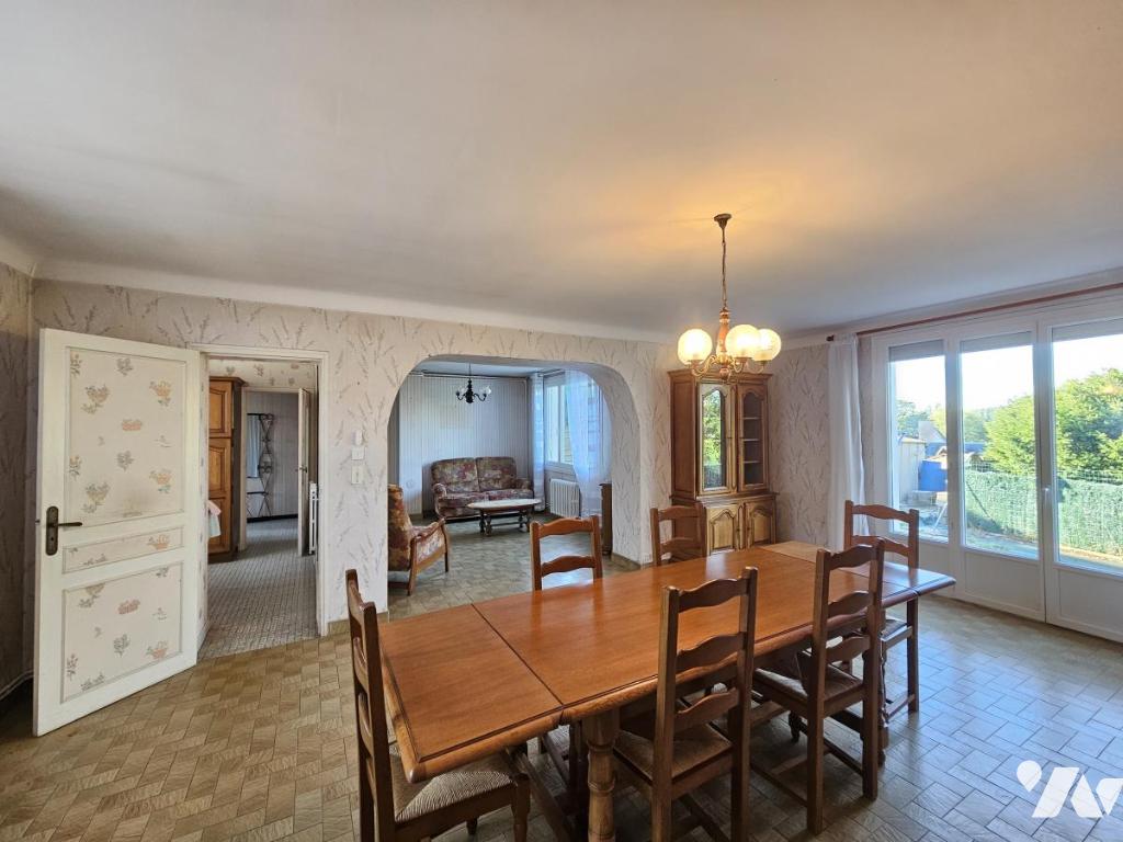 Maison 6 pièces 104 m² · à Durtal · 104 m² · 165 000 €