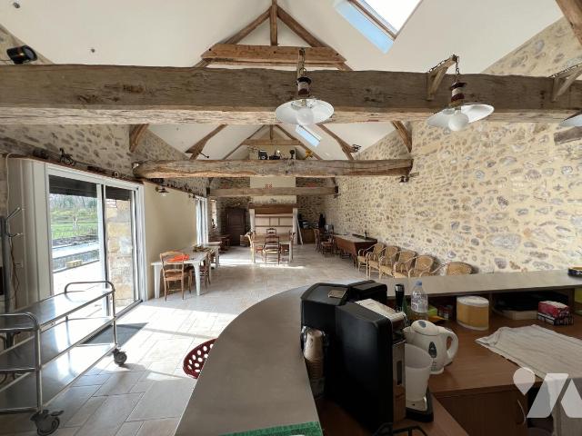 Maison 8 pièces 220 m² · à Seiches-sur-le-Loir · 220 m² · 763 637 €
