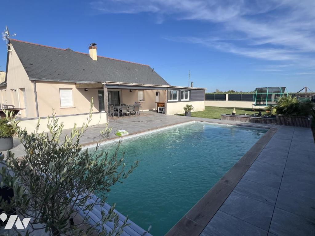 Maison 7 pièces 123 m² · à Corzé · 123 m² · 340 000 €