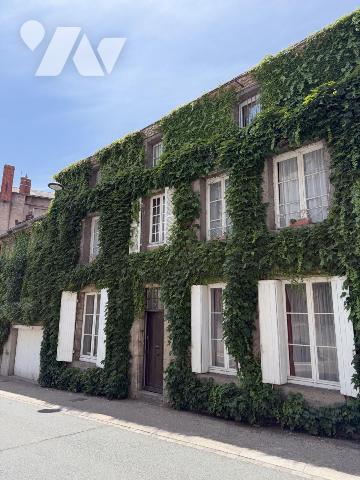 Maison 9 pièces 258 m² · à Cholet · 258 m² · 360 000 €