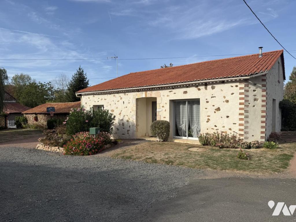 Maison 5 pièces 147 m² · à Trémentines · 147 m² · 230 000 €