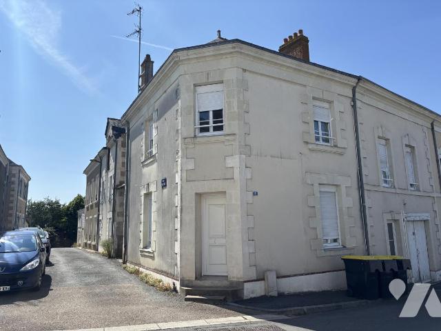 Maison 10 pièces 157 m² · à Mauges-sur-Loire · 157 m² · 180 000 €