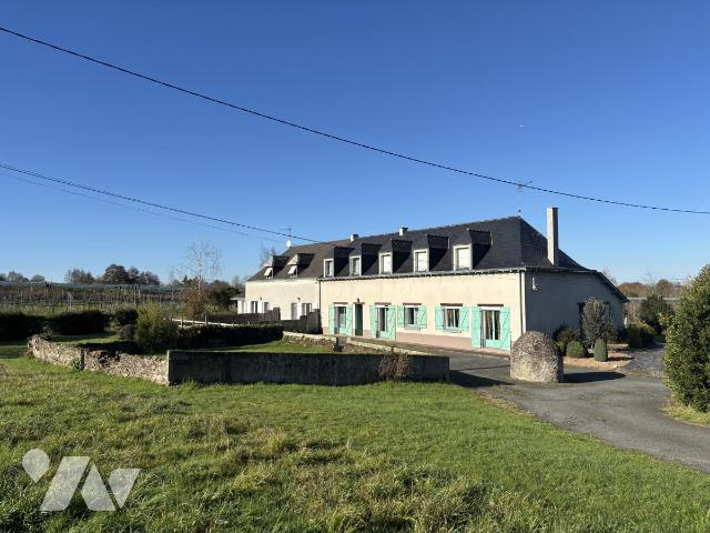 Maison 10 pièces 400 m² · à Mauges-sur-Loire · 400 m² · 528 750 €