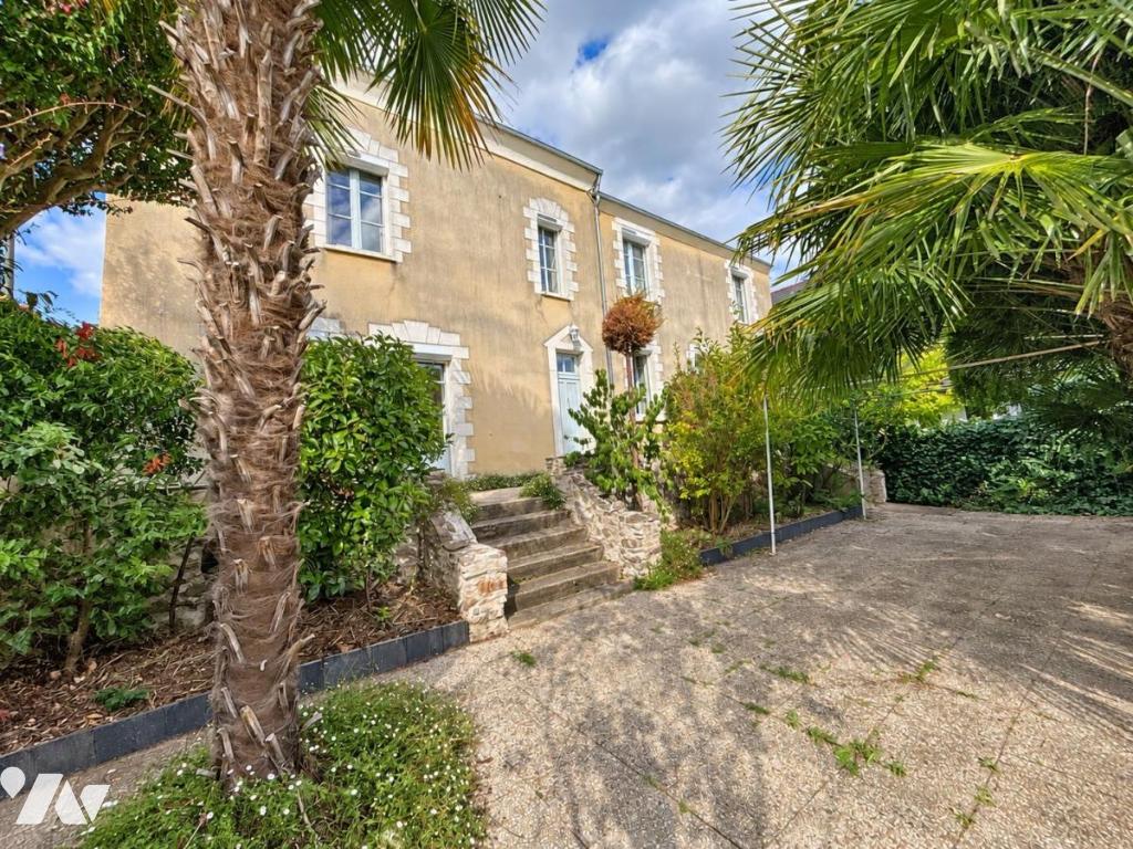 Maison 6 pièces 159 m² · à Mauges-sur-Loire · 159,3 m² · 470 000 €