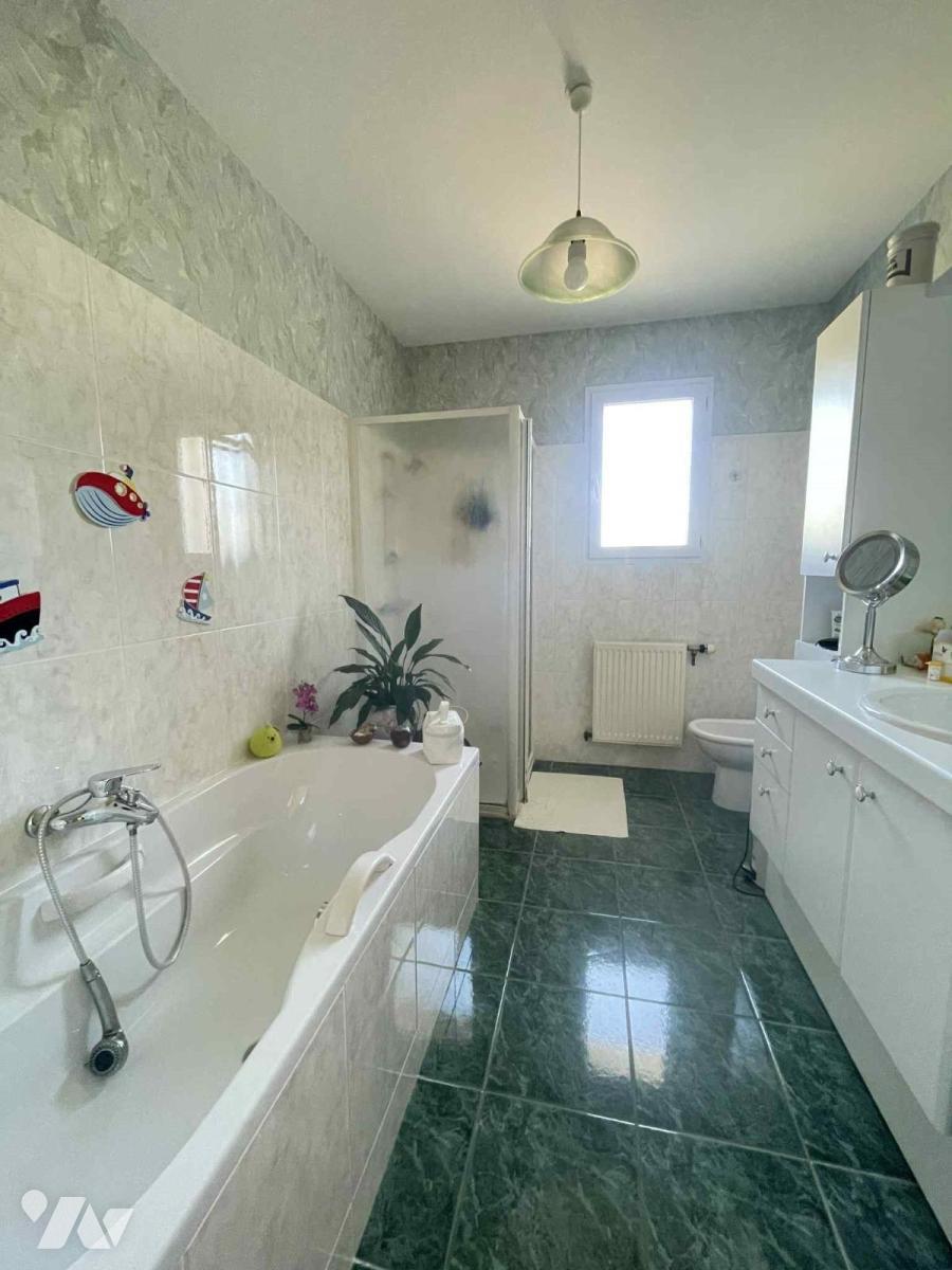 VENTE maison-BAGNEUX (49)