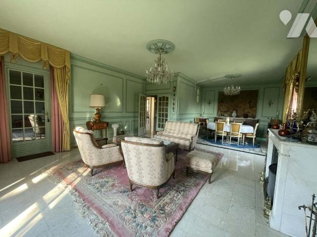 Maison 7 pièces 207 m² · à Varrains · 207 m² · 360 000 €