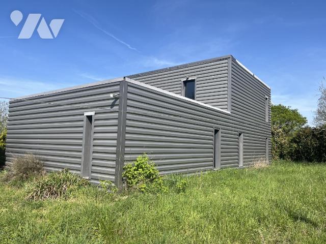 Maison 6 pièces 198 m² · à Segré-en-Anjou Bleu · 198 m² · 80 000 €