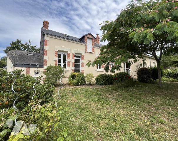 Maison 8 pièces 174 m² · à Segré-en-Anjou Bleu · 174 m² · 240 000 €