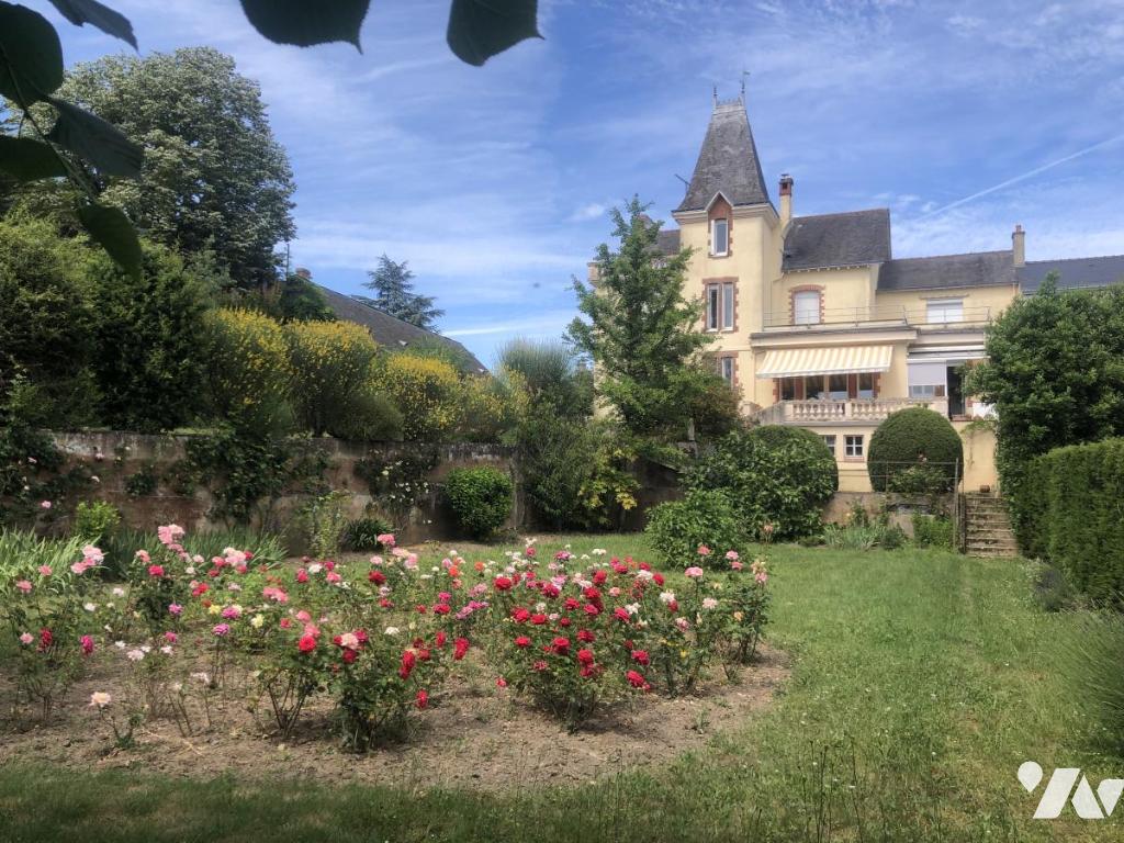 Maison 200 m² · à Candé · 200 m² · 225 000 €
