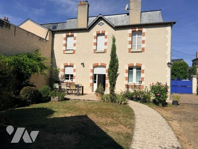 Maison 7 pièces 195 m² · à Loudun · 195 m² · 260 000 €