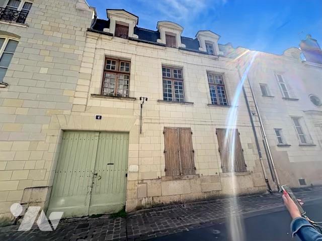 Maison 7 pièces 210 m² · à Saumur · 210 m² · 225 000 €