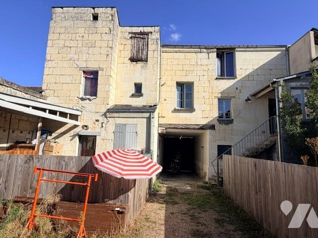 Immeuble 140 m² · à Saumur · 140 m² · 270 000 €