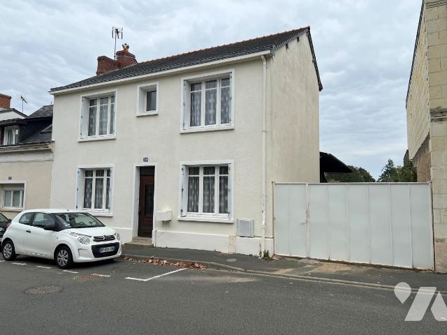 Maison 5 pièces 121 m² · à Longué-Jumelles · 121 m² · 170 000 €