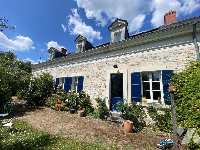 Maison 13 pièces 303 m² · à Loire-Authion · 303 m² · 430 000 €