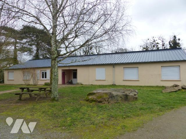 Maison 12 pièces 343 m² · à Gennes-Val-de-Loire · 343 m² · 260 000 €