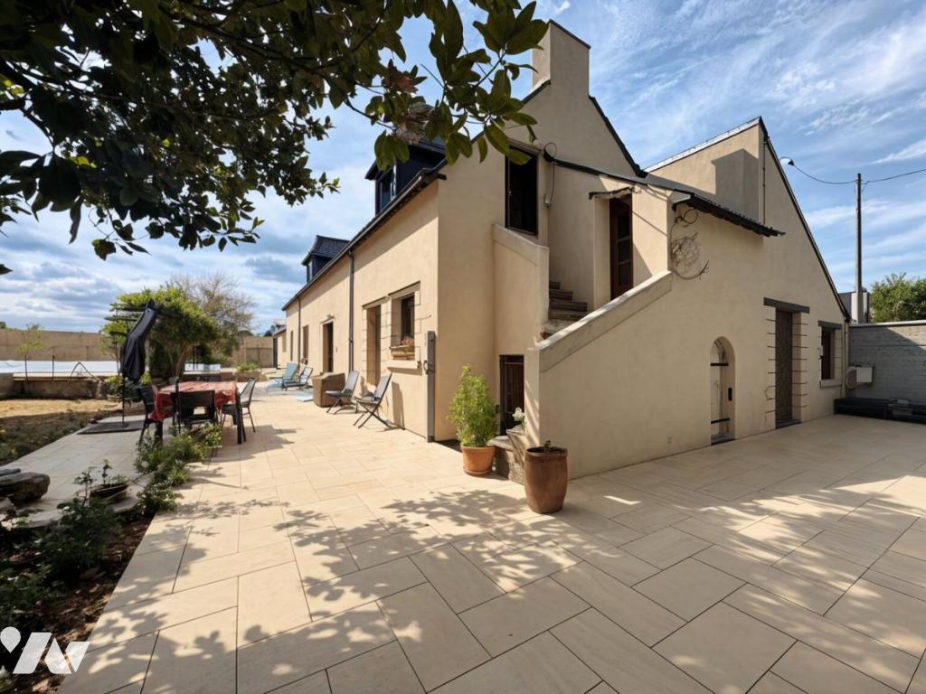 Maison 5 pièces 210 m² · à Brissac Loire Aubance · 210 m² · 532 000 €
