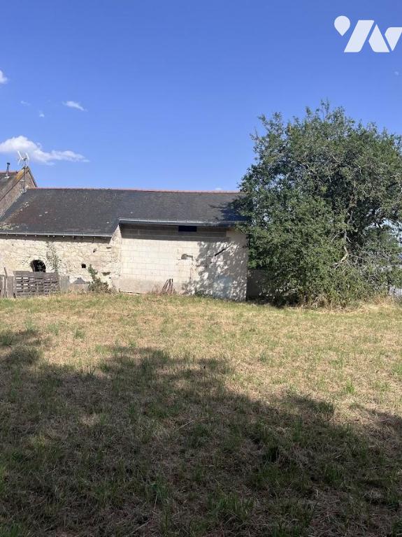 Terrain 2400 m² · à Gennes-Val-de-Loire · 2 400 m² · 90 000 €