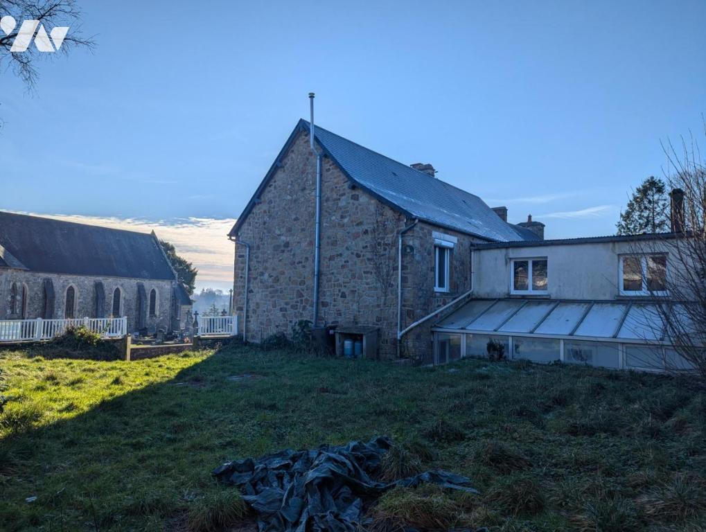 VENTE maison-SOULLES (50)