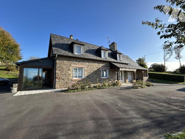 Maison 6 pièces 114 m² · à Saint-Ovin · 113,6 m² · 232 780 €
