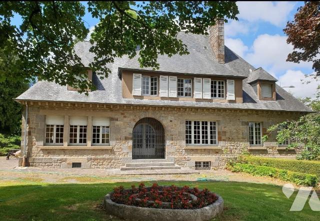 Maison 12 pièces 284 m² · à Villedieu-les-Poêles-Rouffigny · 284 m² · 365 000 €
