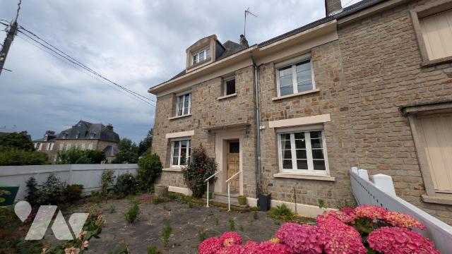 Maison 6 pièces 127 m² · à Villedieu-les-Poêles-Rouffigny · 127 m² · 206 430 €