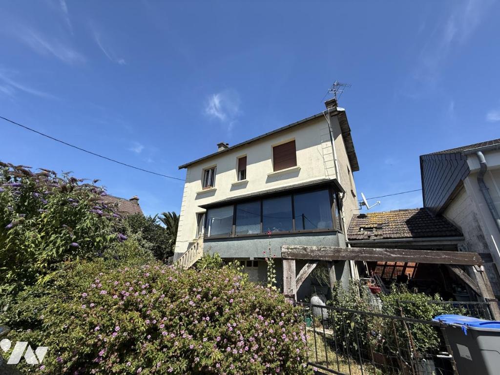 Maison 2 pièces 148 m² · à Cherbourg-en-Cotentin · 148 m² · 165 000 €